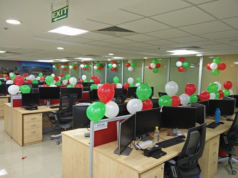15 august balloon decoration in office