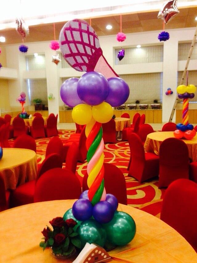 Romantic Surprise Decoration in Gurgaon Delhi Noida Contact 9711655952 14 balloon decoration 2