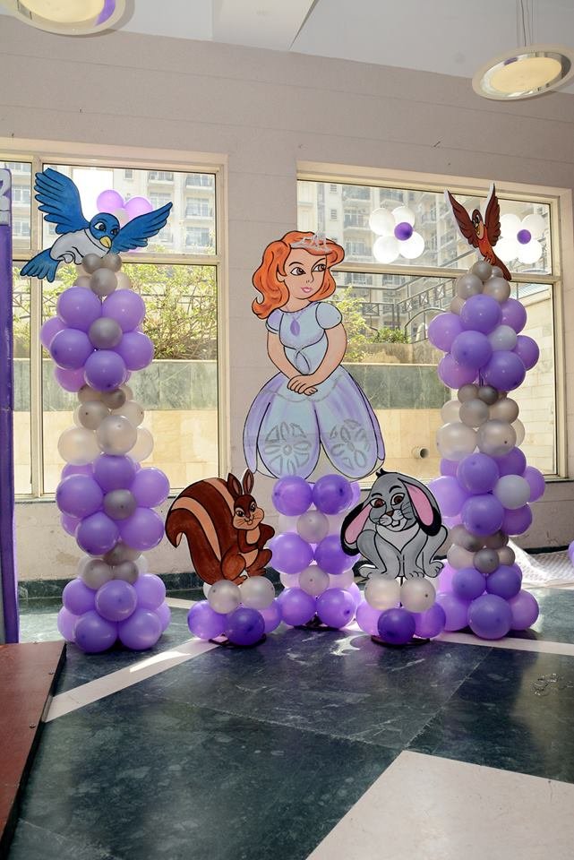 Romantic Surprise Decoration in Gurgaon Delhi Noida Contact 9711655952 15 balloon decoration 3
