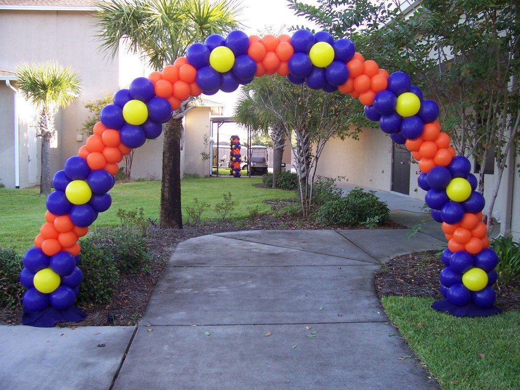 Romantic Surprise Decoration in Gurgaon Delhi Noida Contact 9711655952 8 Balloon Decoration