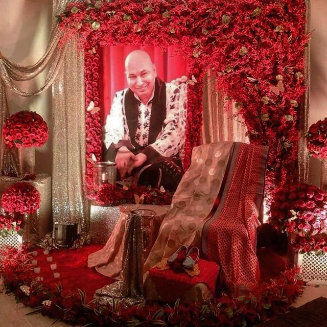 guruji flower decoration for satsang decoration gurji maharaj decoration guruji stage decoration for satsang guruji satsang flower decoration at home in Gurgaon Delhi NCR 12