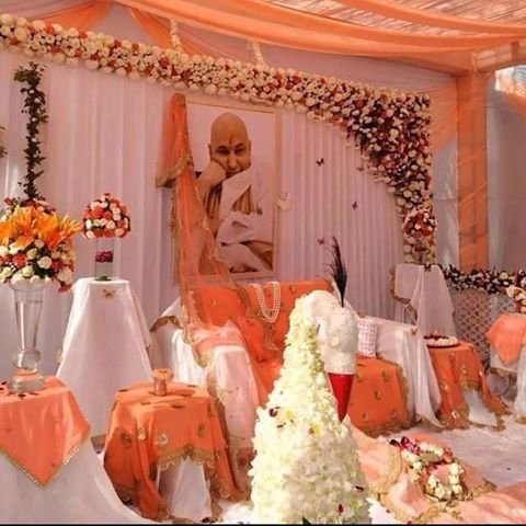 guruji flower decoration for satsang decoration gurji maharaj decoration guruji stage decoration for satsang guruji satsang flower decoration at home in Gurgaon Delhi NCR 32