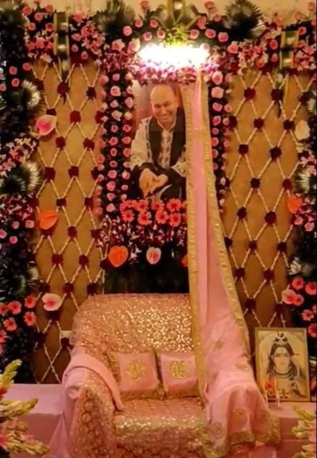 guruji flower decoration for satsang decoration gurji maharaj decoration guruji stage decoration for satsang guruji satsang flower decoration at home in Gurgaon Delhi NCR 68