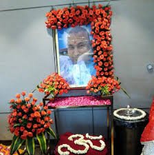 guruji flower decoration for satsang decoration gurji maharaj decoration guruji stage decoration for satsang guruji satsang flower decoration at home in Gurgaon Delhi NCR 73