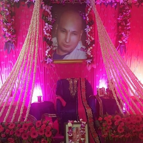 guruji flower decoration for satsang decoration gurji maharaj decoration guruji stage decoration for satsang guruji satsang flower decoration at home in Gurgaon Delhi NCR 90