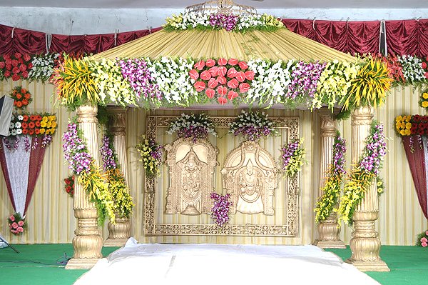 stage flower decoration gurgaon Wedding stage decoration in gurgaon 11