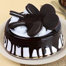 1kg Black forest Oreo Cake
