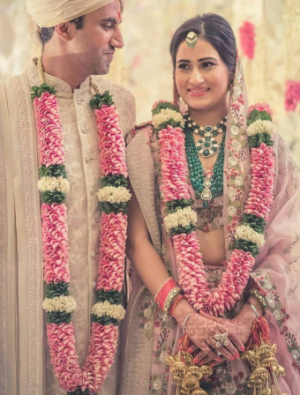 pink rose varmala