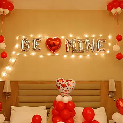 Love Balloon Decoration Anniversary Or Valentine\'s Day
