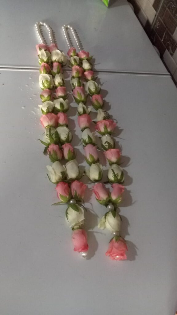 Wedding Rose petals Garland, Orchid Jaimala, Rose Jaimala, New Style Jaimala, Orchid Flower Jaimala, Tube Roses jaimala , rajnigandha and roses Jaimala , jasmine and lilly varmala garlands, virat kohli jaimala varmala haar