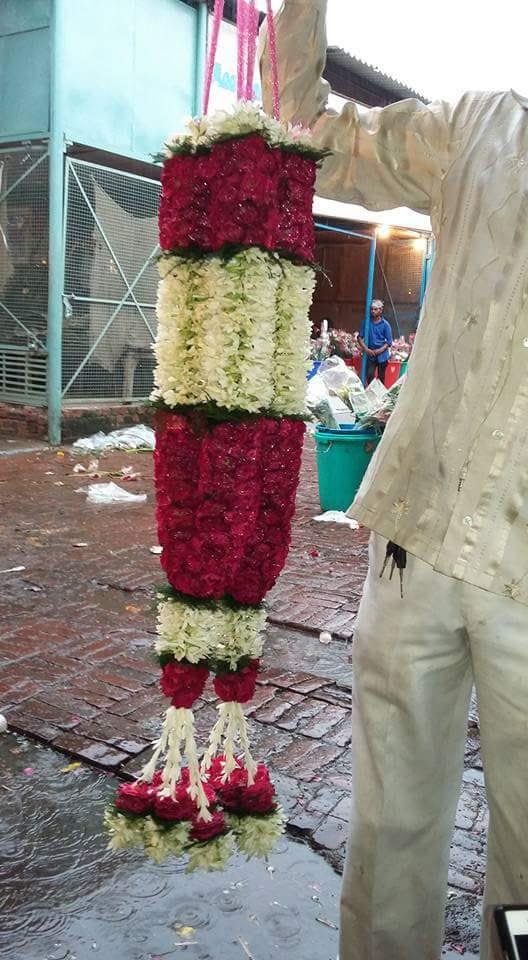 Wedding Rose petals Garland, Orchid Jaimala, Rose Jaimala, New Style Jaimala, Orchid Flower Jaimala, Tube Roses jaimala , rajnigandha and roses Jaimala , jasmine and lilly varmala garlands, virat kohli jaimala varmala haar