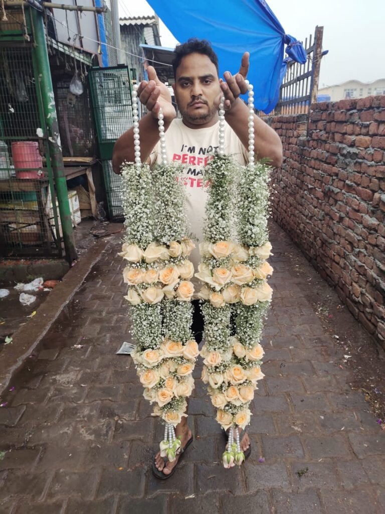 Wedding Rose petals Garland, Orchid Jaimala, Rose Jaimala, New Style Jaimala, Orchid Flower Jaimala, Tube Roses jaimala , rajnigandha and roses Jaimala , jasmine and lilly varmala garlands, virat kohli jaimala varmala haar, pink and white jaimala , red and white flower varmala, blue orchid jaimala, purple orchid varmala ,  special rose petals jaimala