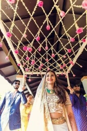 wedding phoolon ki chadar